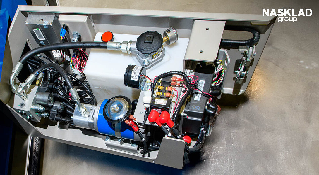 Техническое обслуживание ножничного подъемника. Техническое обслуживание гидравлического подъемника ножничного типа. Общие меры предосторожности для обеспечения безопасности при техобслуживании